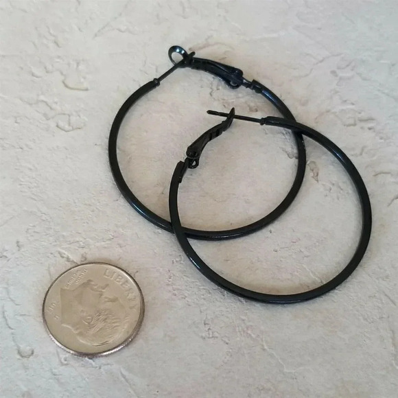 Sleek Black Enamel Hoop Earrings 40mm 1.6" Leverback Minimalist Classic Style - Picture 2 of 2